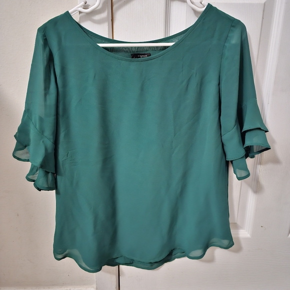 Clothes - Picture 2 of 8